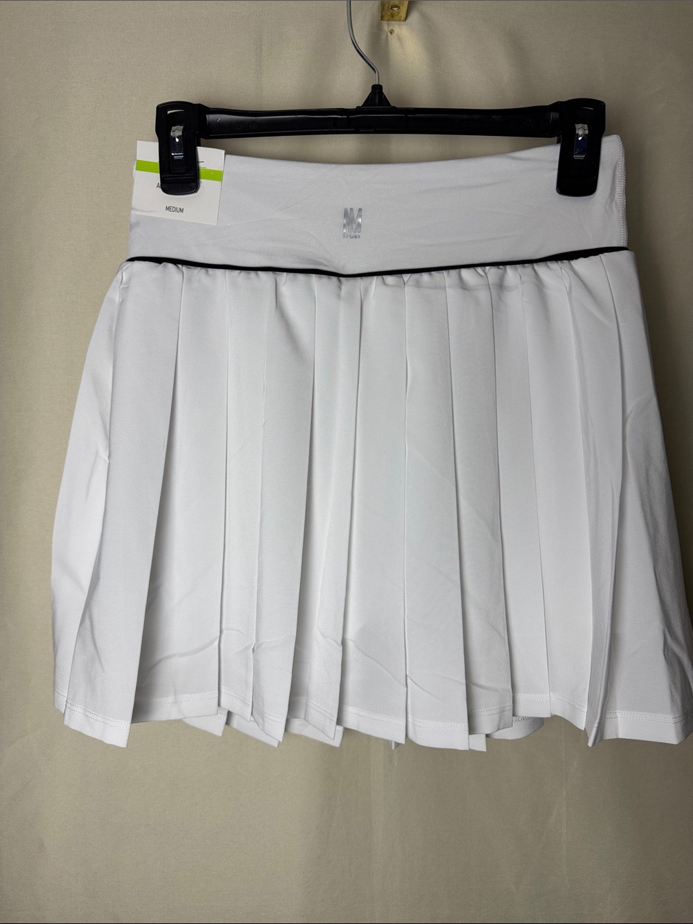 Nicole Miller Sport White Pleated Skater Skirt with Black Trim - Picture 5 of 7